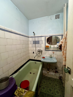 Продам двухкомнатную (2-комн.) квартиру, Танковый проезд, 3, Москва г