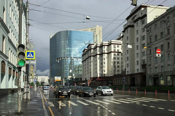 Продам трехкомнатную (3-комн.) квартиру, Преображенская ул, 5/7, Москва г
