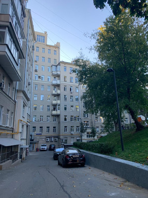 Продам трехкомнатную (3-комн.) квартиру, Преображенская ул, 5/7, Москва г