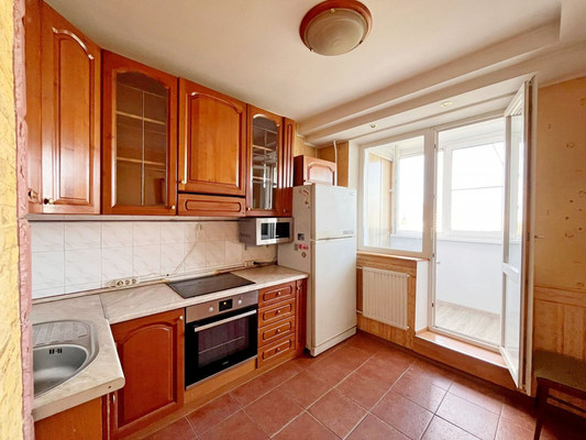 Продам трехкомнатную (3-комн.) квартиру, Шереметьевская ул, 35, Москва г