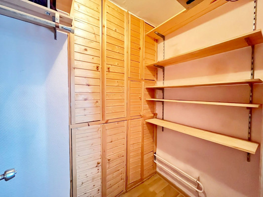Продам трехкомнатную (3-комн.) квартиру, Шереметьевская ул, 35, Москва г