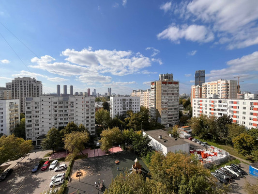 Продам трехкомнатную (3-комн.) квартиру, Шереметьевская ул, 35, Москва г