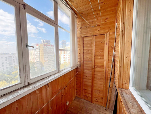 Продам трехкомнатную (3-комн.) квартиру, Шереметьевская ул, 35, Москва г
