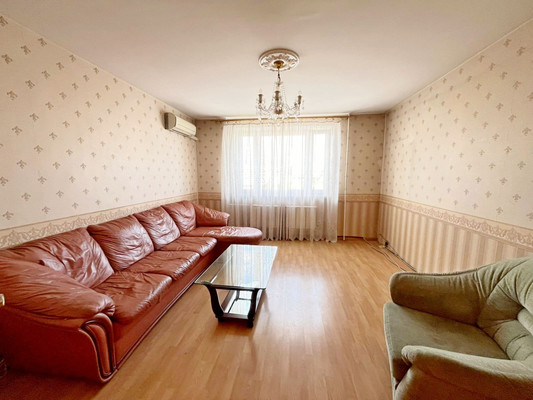 Продам трехкомнатную (3-комн.) квартиру, Шереметьевская ул, 35, Москва г