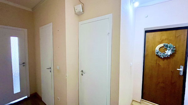 Продам двухкомнатную (2-комн.) квартиру, Бабаевского ул, 1к1, Астрахань г