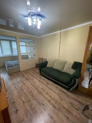 Продам однокомнатную (1-комн.) квартиру, Новороссийская ул, 90, Армавир г