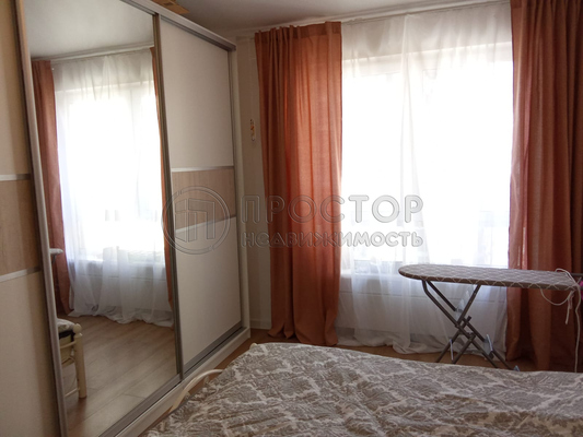 Продам двухкомнатную (2-комн.) квартиру, Нижняя Хохловка ул, 6, Москва г