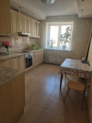 Продам двухкомнатную (2-комн.) квартиру, Лазурная ул, 16, Коммунарка п