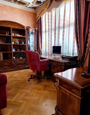 Продам многокомнатную квартиру, Шмитовский проезд, 16с2, Москва г