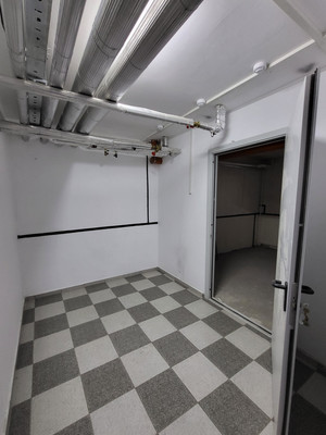 Продам торговое помещение 10,5 м2, Висаитова ул, 10/9, Ростов-на-Дону г