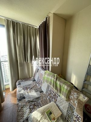 Продам однокомнатную (1-комн.) квартиру, Просвещения пр-кт, 15, Санкт-Петербург г