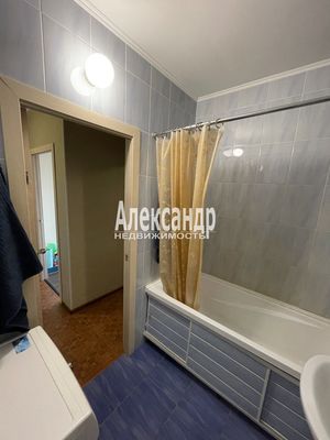 Продам однокомнатную (1-комн.) квартиру, Просвещения пр-кт, 15, Санкт-Петербург г
