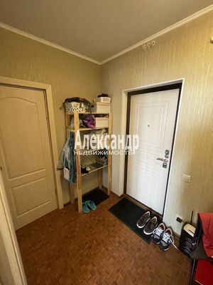Продам однокомнатную (1-комн.) квартиру, Просвещения пр-кт, 15, Санкт-Петербург г