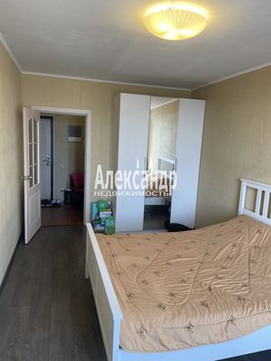Продам однокомнатную (1-комн.) квартиру, Просвещения пр-кт, 15, Санкт-Петербург г