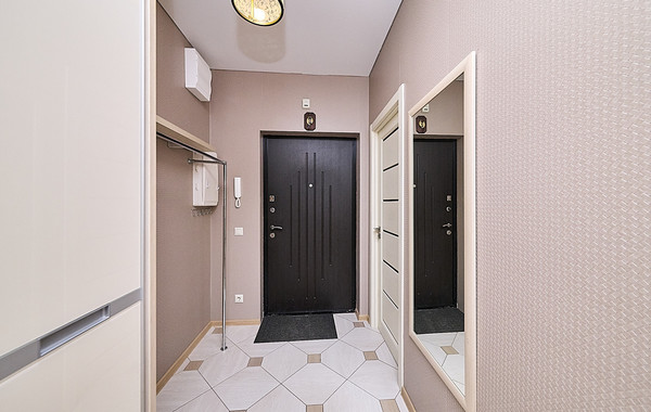 Продам трехкомнатную (3-комн.) квартиру, Красуцкого ул, 3Ак2, Санкт-Петербург г