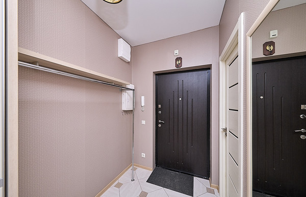 Продам трехкомнатную (3-комн.) квартиру, Красуцкого ул, 3Ак2, Санкт-Петербург г