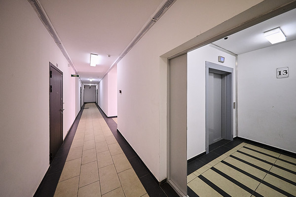 Продам трехкомнатную (3-комн.) квартиру, Красуцкого ул, 3Ак2, Санкт-Петербург г