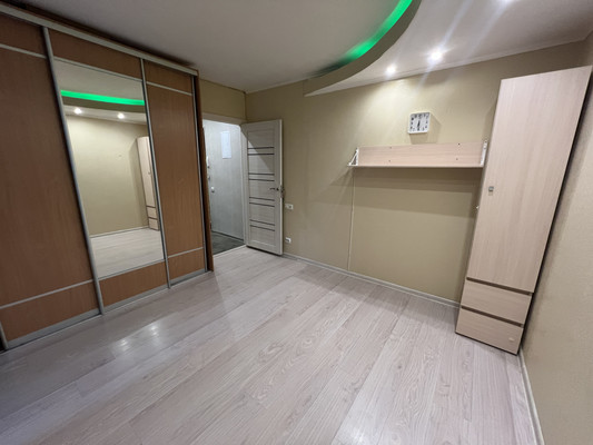 Продам однокомнатную (1-комн.) квартиру, Будапештская ул, 26А, Санкт-Петербург г