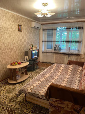 Продам однокомнатную (1-комн.) квартиру, Новороссийская ул, 66, Армавир г
