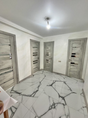 Продам трехкомнатную (3-комн.) квартиру, Советской Армии ул, 105, Армавир г