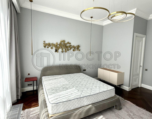 Продам двухкомнатную (2-комн.) квартиру, Мосфильмовская ул, 8, Москва г