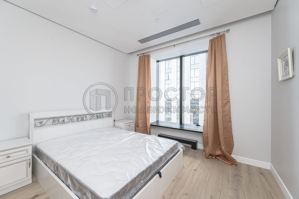 Продам однокомнатную (1-комн.) квартиру, Курского Вокзала пл, 1, Москва г