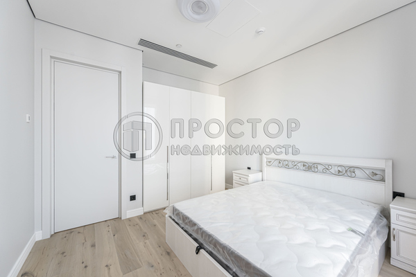 Продам однокомнатную (1-комн.) квартиру, Курского Вокзала пл, 1, Москва г
