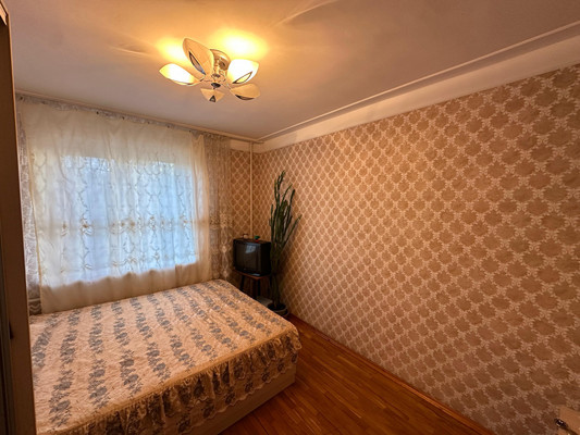 Продам двухкомнатную (2-комн.) квартиру, Мовсисяна ул, 7, Нальчик г