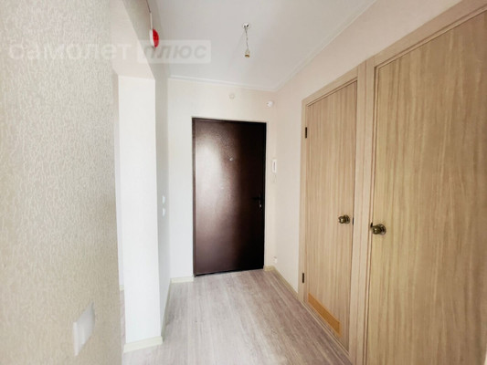 Продам двухкомнатную (2-комн.) квартиру, Зеленоградская ул, 34к3, Краснодар г