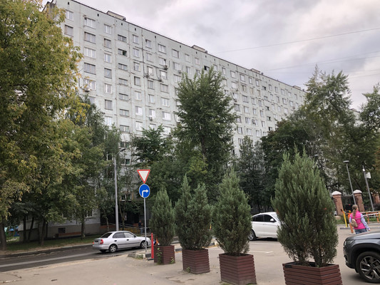 Продам трехкомнатную (3-комн.) квартиру, Новоалексеевская ул, 18к1, Москва г