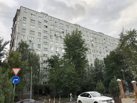 Продам трехкомнатную (3-комн.) квартиру, Новоалексеевская ул, 18к1, Москва г