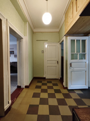 Продам трехкомнатную (3-комн.) квартиру, Ленина ул, 38, Санкт-Петербург г