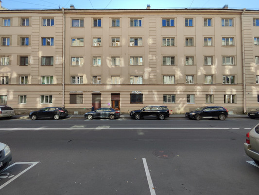 Продам трехкомнатную (3-комн.) квартиру, Ленина ул, 38, Санкт-Петербург г