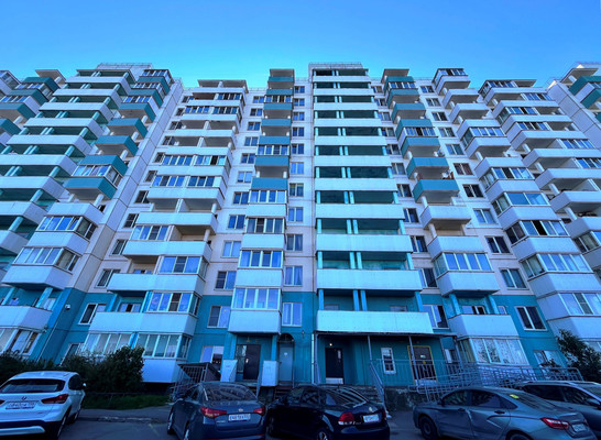 Продам трехкомнатную (3-комн.) квартиру, Московское ш, 284, Шушары п