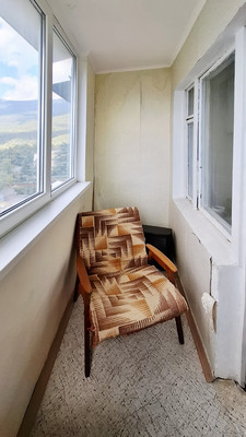 Продам двухкомнатную (2-комн.) квартиру, Стахановская ул, 32, Массандра пгт