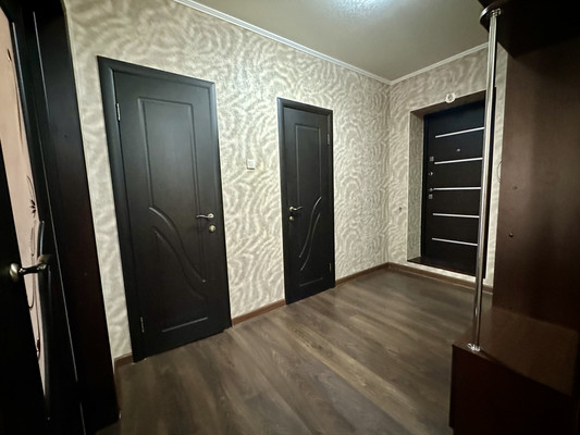Продам двухкомнатную (2-комн.) квартиру, Ахшарумова ул, 3к1, Астрахань г