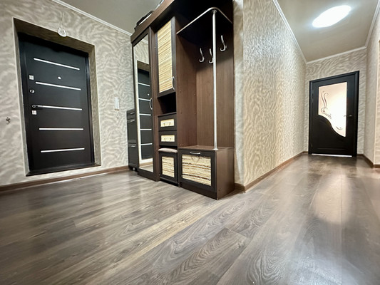 Продам двухкомнатную (2-комн.) квартиру, Ахшарумова ул, 3к1, Астрахань г