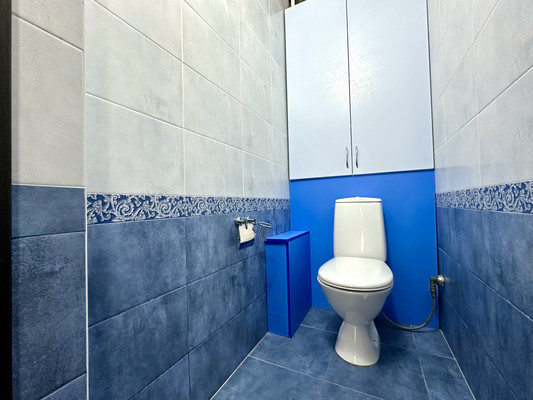 Продам двухкомнатную (2-комн.) квартиру, Ахшарумова ул, 3к1, Астрахань г