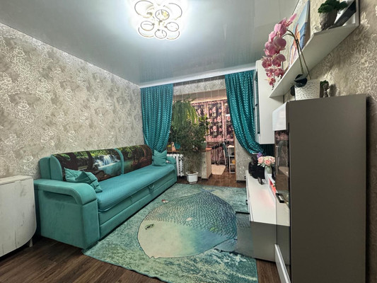 Продам двухкомнатную (2-комн.) квартиру, Бумажников пр-кт, 20, Астрахань г