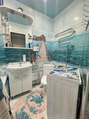 Продам двухкомнатную (2-комн.) квартиру, Бумажников пр-кт, 20, Астрахань г