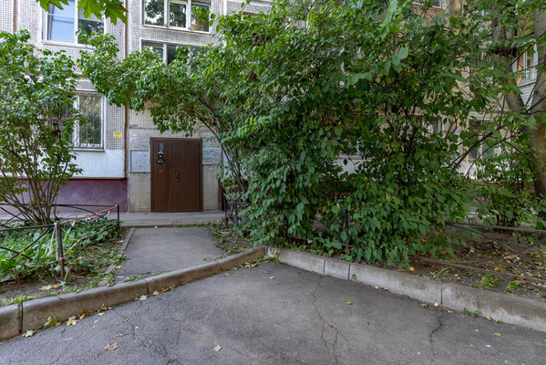 Продам двухкомнатную (2-комн.) квартиру, Бассейная ул, 67А, Санкт-Петербург г