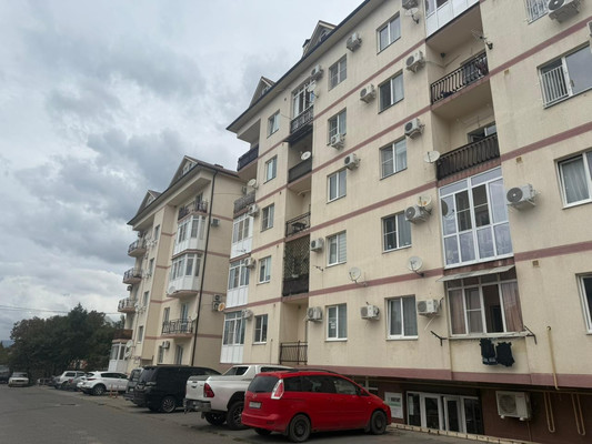 Продам двухкомнатную (2-комн.) квартиру, Геленджикская ул, 37, Геленджик г