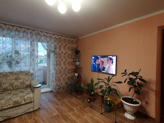 Продам трехкомнатную (3-комн.) квартиру, Красина ул, 20, Ишим г