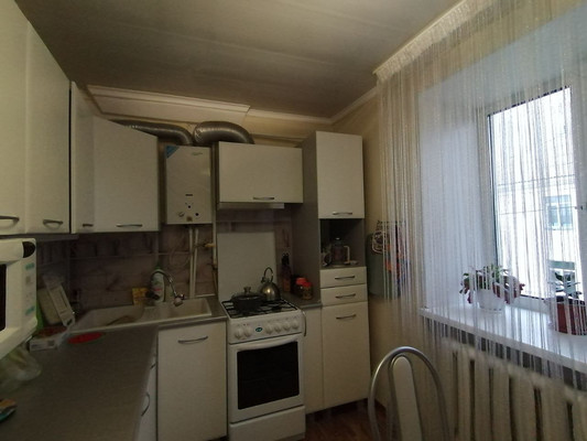 Продам трехкомнатную (3-комн.) квартиру, Красина ул, 20, Ишим г