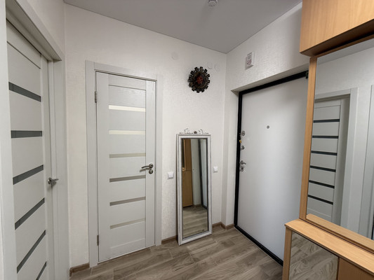 Продам однокомнатную (1-комн.) квартиру, Александра Суворова пр-кт, 107, Симферополь г