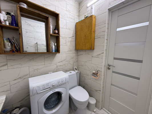 Продам однокомнатную (1-комн.) квартиру, Александра Суворова пр-кт, 107, Симферополь г