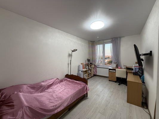 Продам однокомнатную (1-комн.) квартиру, Александра Суворова пр-кт, 107, Симферополь г