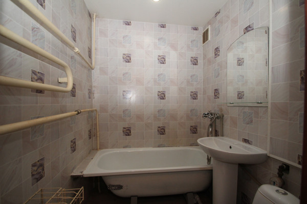 Продам двухкомнатную (2-комн.) квартиру, Витебская ул, 62, Нижний Новгород г