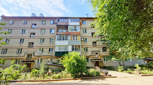 Продам двухкомнатную (2-комн.) квартиру, 121 стрелковой дивизии ул, 56, Воронеж г