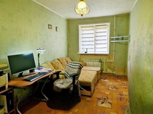 Продам двухкомнатную (2-комн.) квартиру, 121 стрелковой дивизии ул, 56, Воронеж г